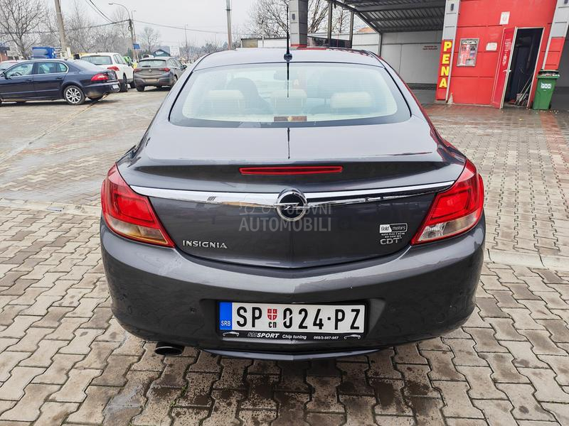 Opel Insignia 2,0 CTDI