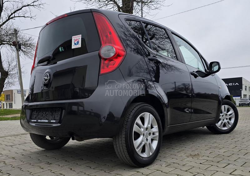 Opel Agila 1.2 B