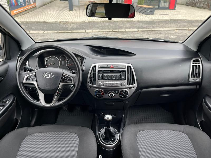 Hyundai i20 1.2 Švajcarac