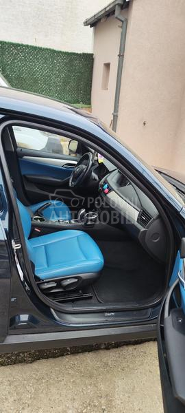 BMW X1 x drive