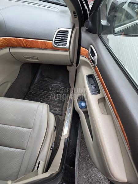 Jeep Grand Cherokee OVERLAND 3.0 CRDI