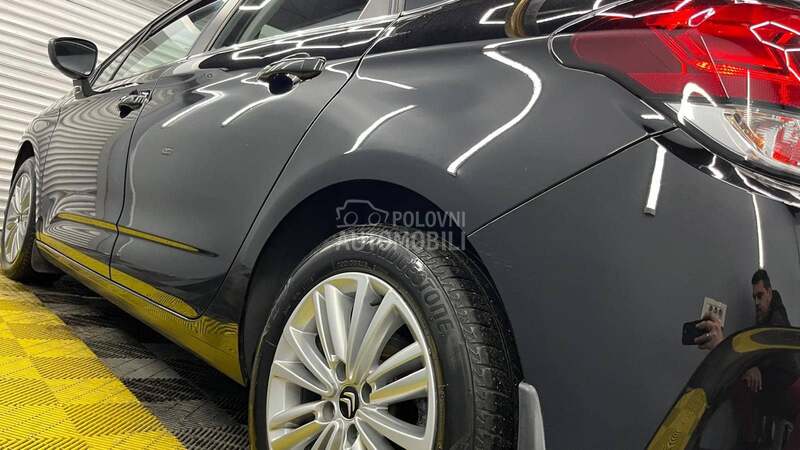 Citroen C4 P R E M I U M Ehdi