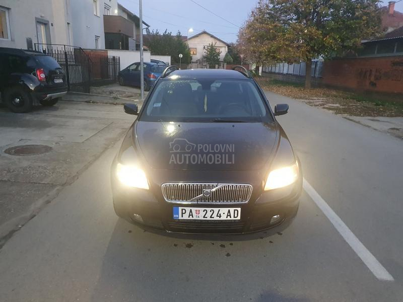 Volvo V50 
