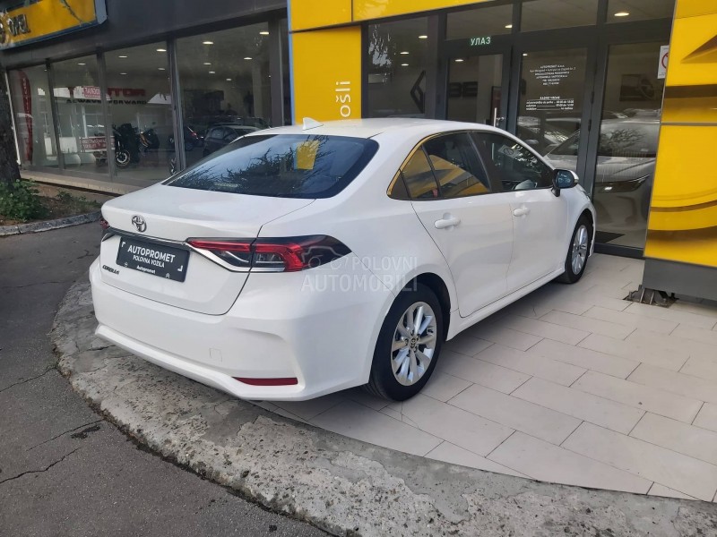 Toyota Corolla 1.5 LUNA  AT