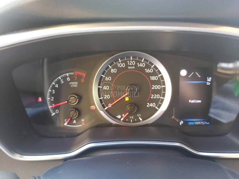 Toyota Corolla 1.5 LUNA  AT