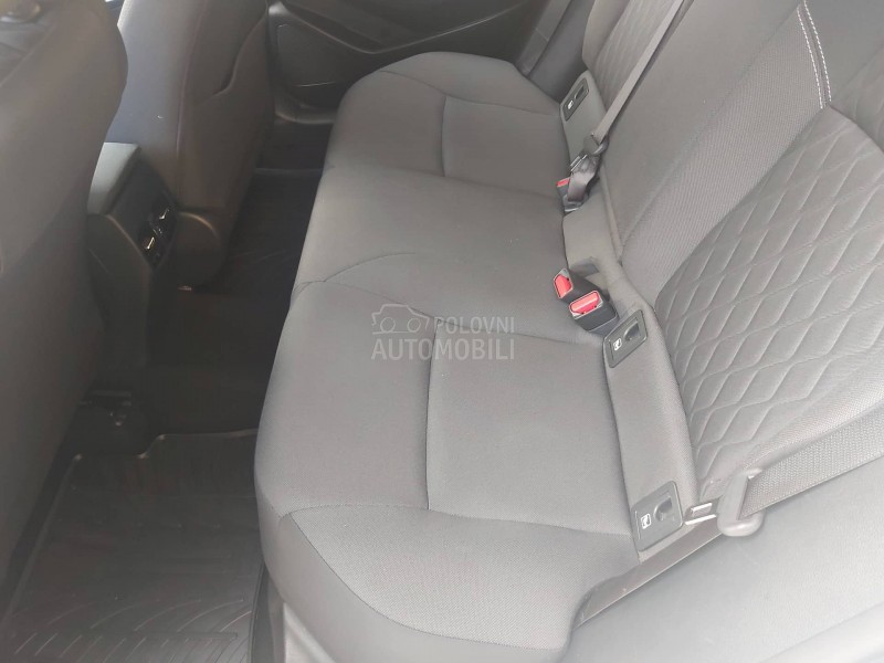 Toyota Corolla 1.5 LUNA  AT