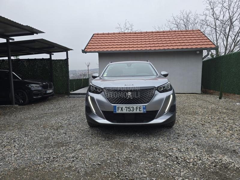 Peugeot 2008 ALLURE