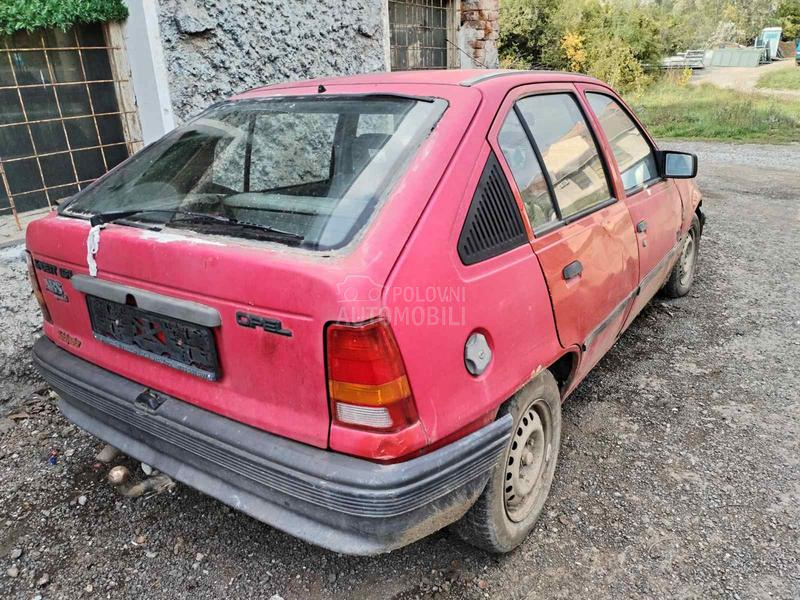 Opel Kadett 1.6i