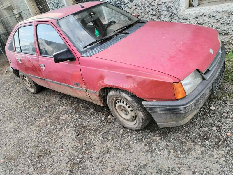 Opel Kadett 1.6i