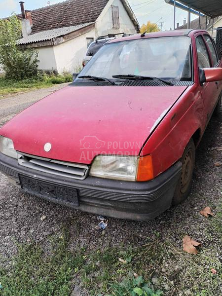 Opel Kadett 1.6i