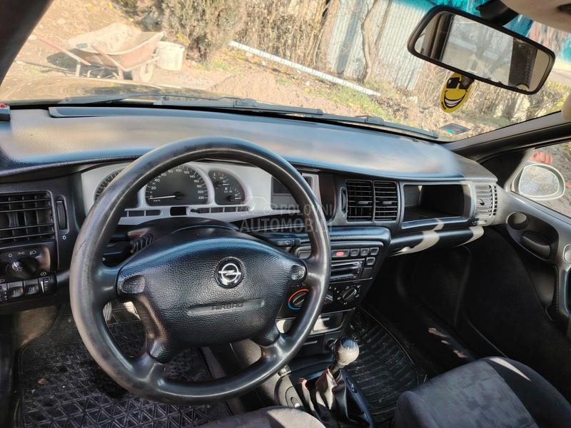 Opel Vectra B 