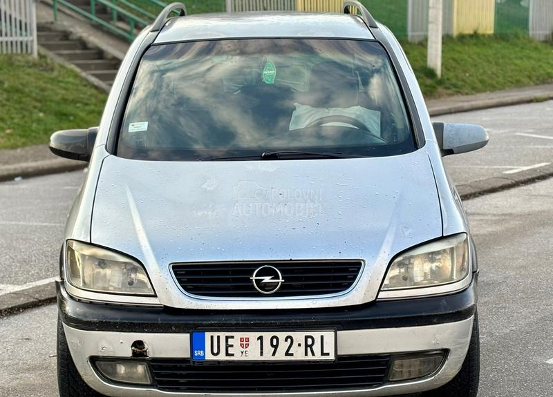 Opel Zafira 