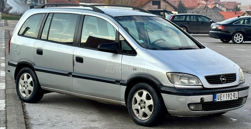 Opel Zafira 