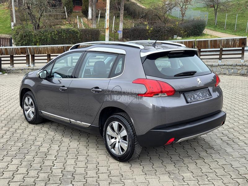 Peugeot 2008 1.6i Allure