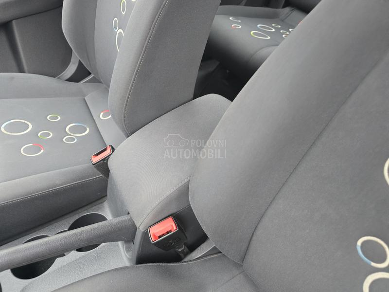 Volkswagen Caddy 1.6Tdi  7 SEDISTA