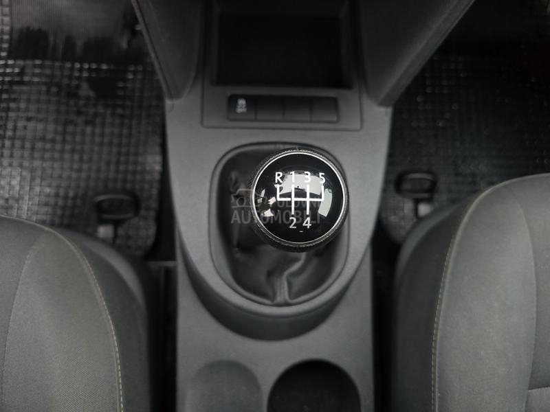 Volkswagen Caddy 1.6Tdi  7 SEDISTA