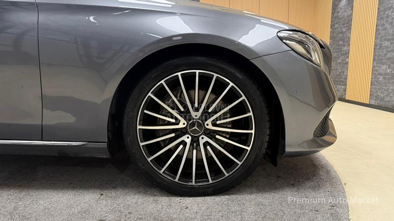 Mercedes Benz E 220 //PANO/360/MEM//