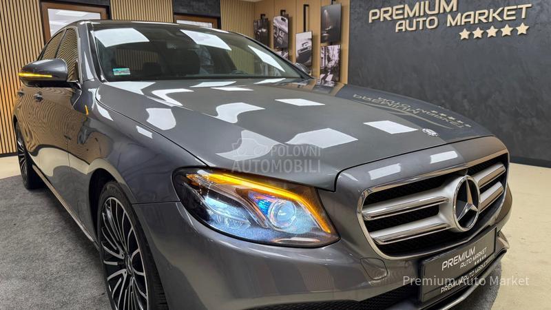 Mercedes Benz E 220 //PANO/360/MEM//