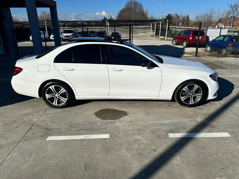 Mercedes Benz E 220 
