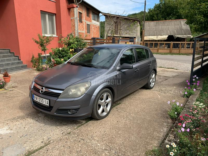 Opel Astra H 1.9 CDTI 16v