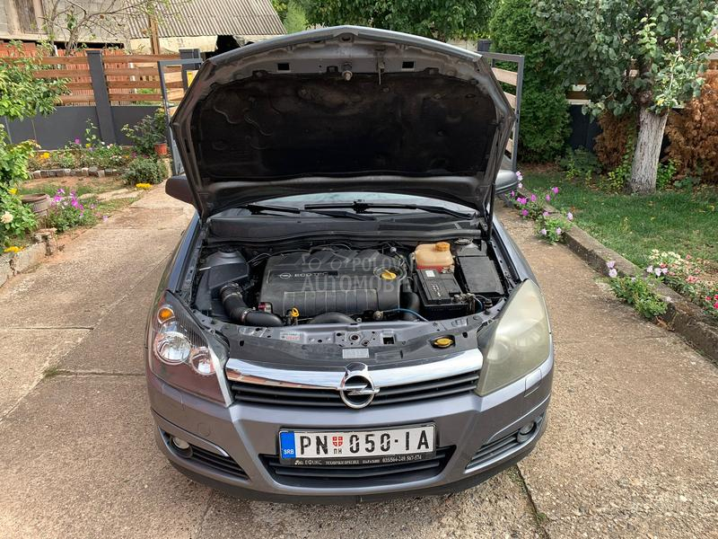 Opel Astra H 1.9 CDTI 16v