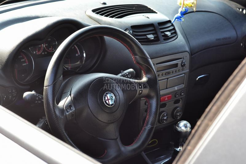 Alfa Romeo 147 Q2
