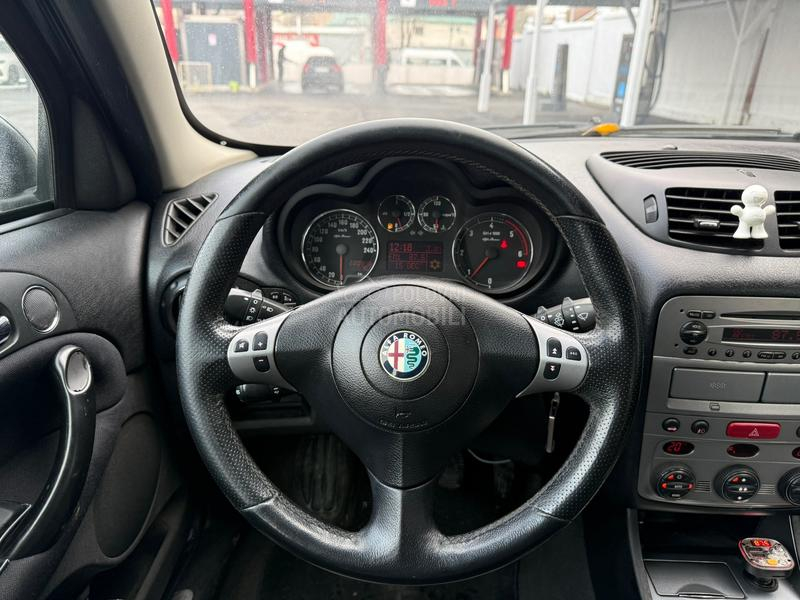 Alfa Romeo 147 1.9 16v