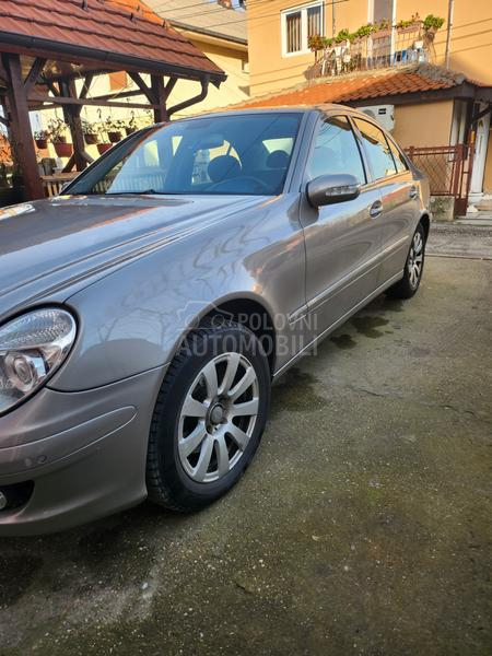 Mercedes Benz E 200 22cdi