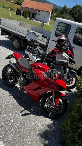 Ducati Supersport S