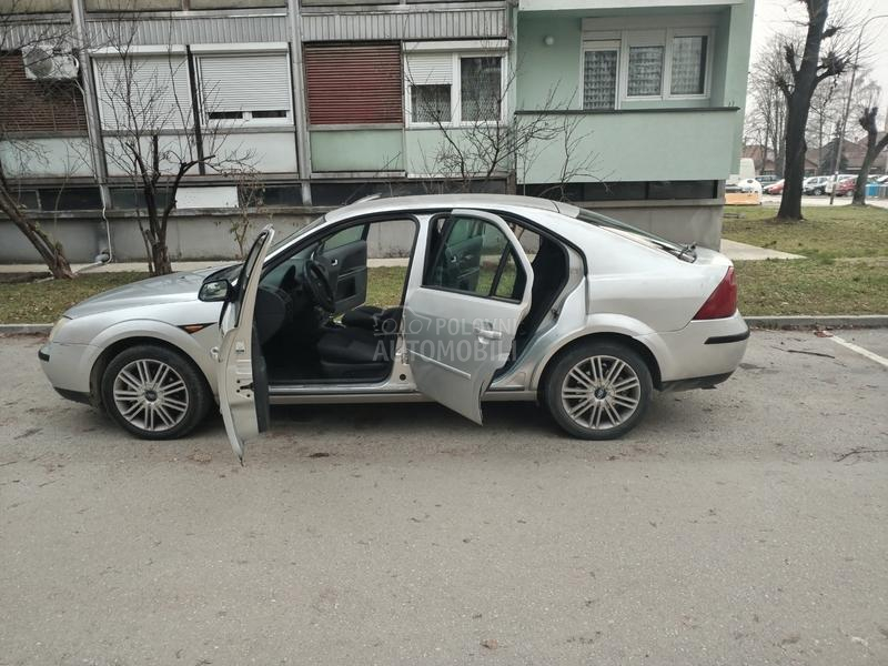 Ford Mondeo 
