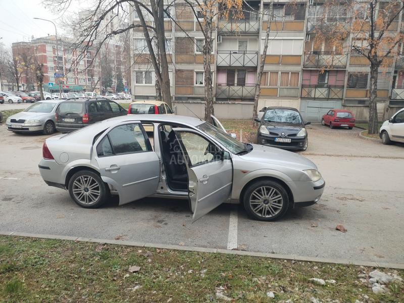 Ford Mondeo 