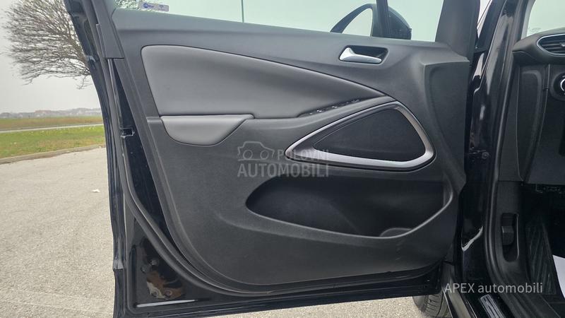 Opel Crossland X  1.2b Vel. Servis