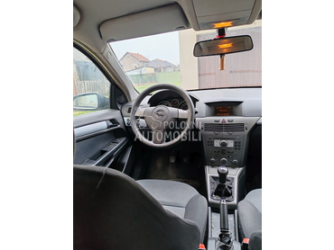 Opel Astra H 