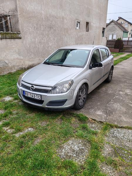 Opel Astra H 