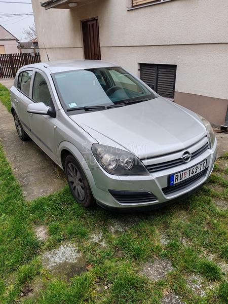 Opel Astra H 