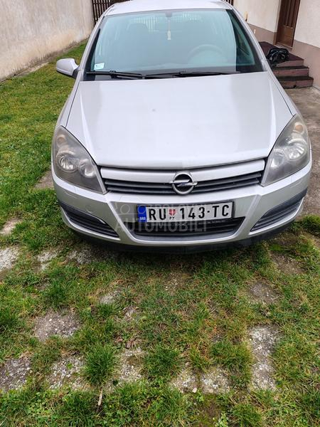 Opel Astra H 
