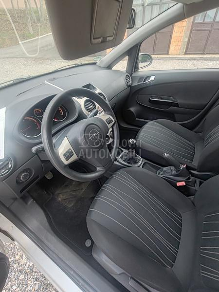 Opel Corsa D 1.3