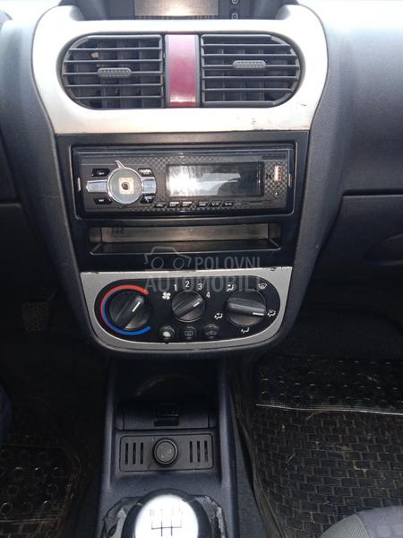 Opel Corsa C 1.0B  Kliima