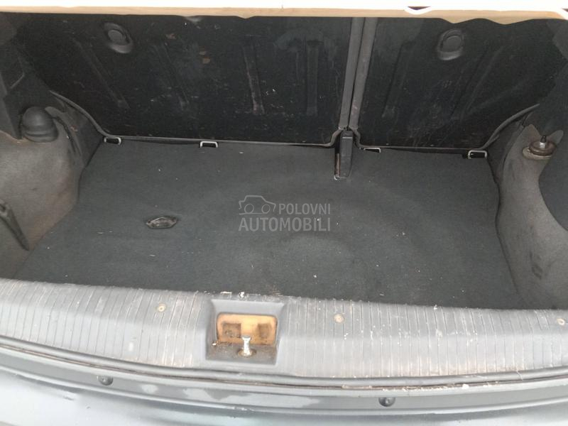 Opel Corsa C 1.0B  Kliima