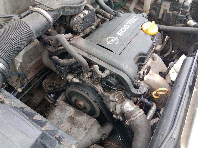 Opel Corsa C 1.0B  Kliima