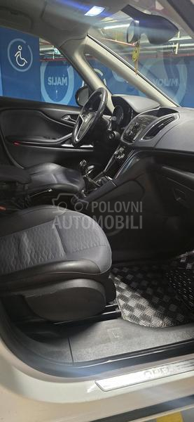 Opel Zafira 