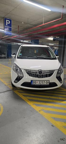 Opel Zafira 