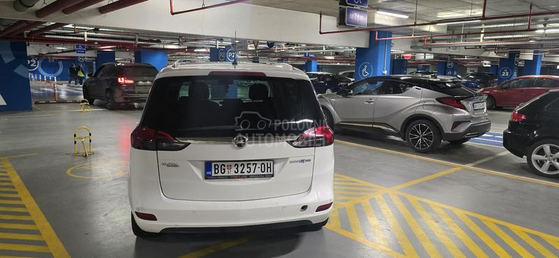 Opel Zafira 