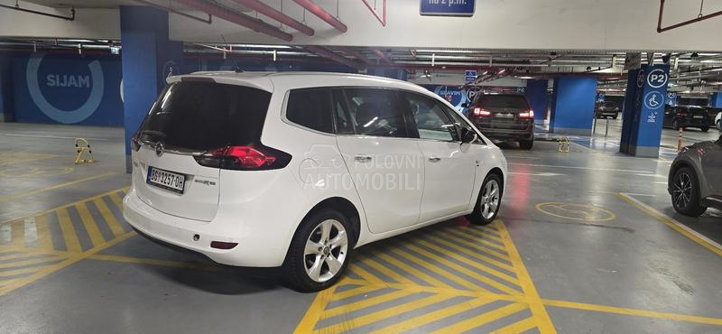 Opel Zafira 