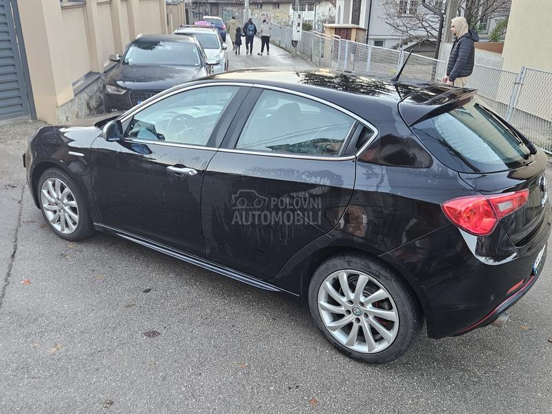 Alfa Romeo Giulietta 