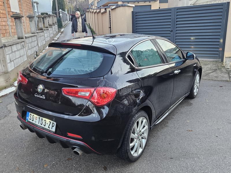 Alfa Romeo Giulietta 