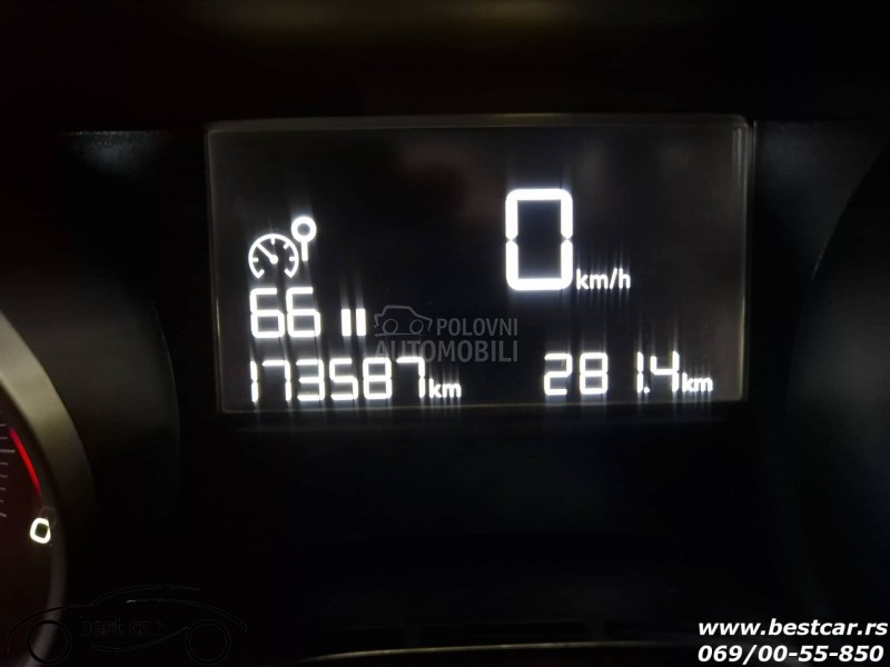 Peugeot 208 4 Sedista N1