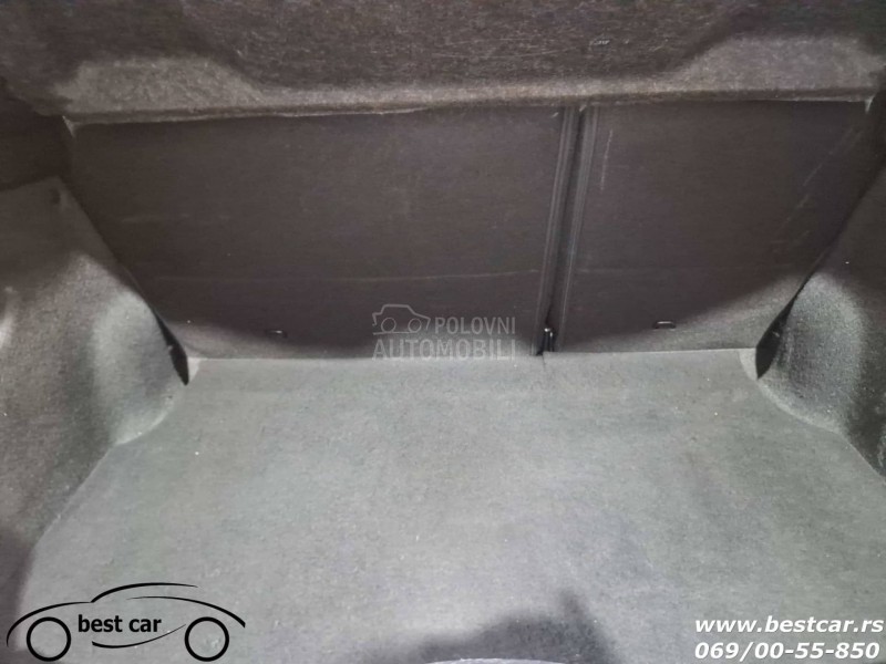 Peugeot 208 4 Sedista N1