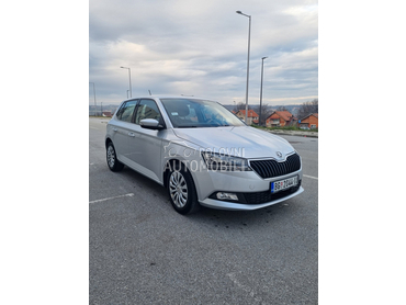 Škoda Fabia 1.0