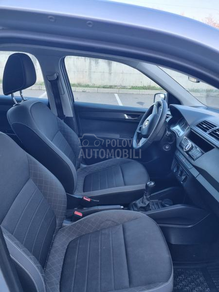 Škoda Fabia 1.0